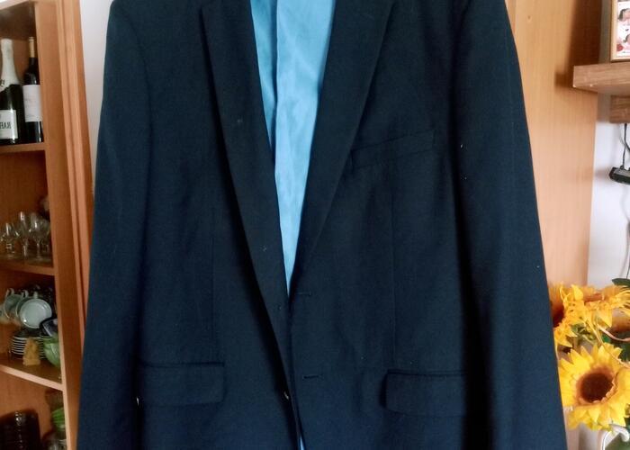 Grajewo ogłoszenia: sprzedam marynarke 
3 koszule 
2 spodnie garniturowe
3 grube...