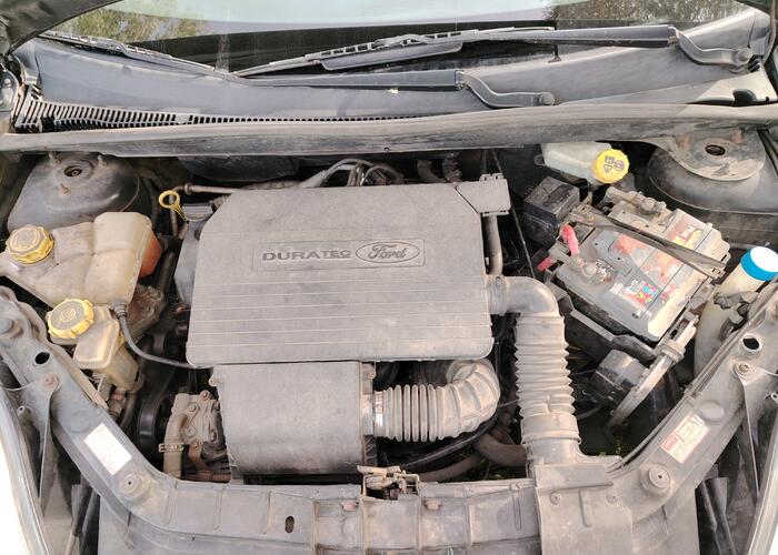 Grajewo ogłoszenia: Sprzedam forda fiestę Mk 5 2004 rok 1,3 benzyna w stanie dobrym...