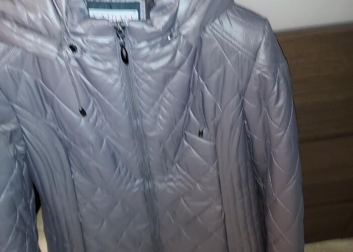 Grajewo ogłoszenia: Sprzedam.  Kurtka z kapturem.  Stan idealny.   Rozmiar 44 .